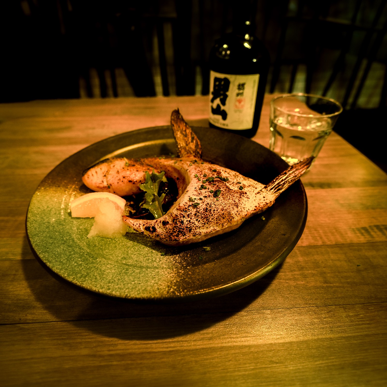 Grilled bluefin tuna rib served with sake